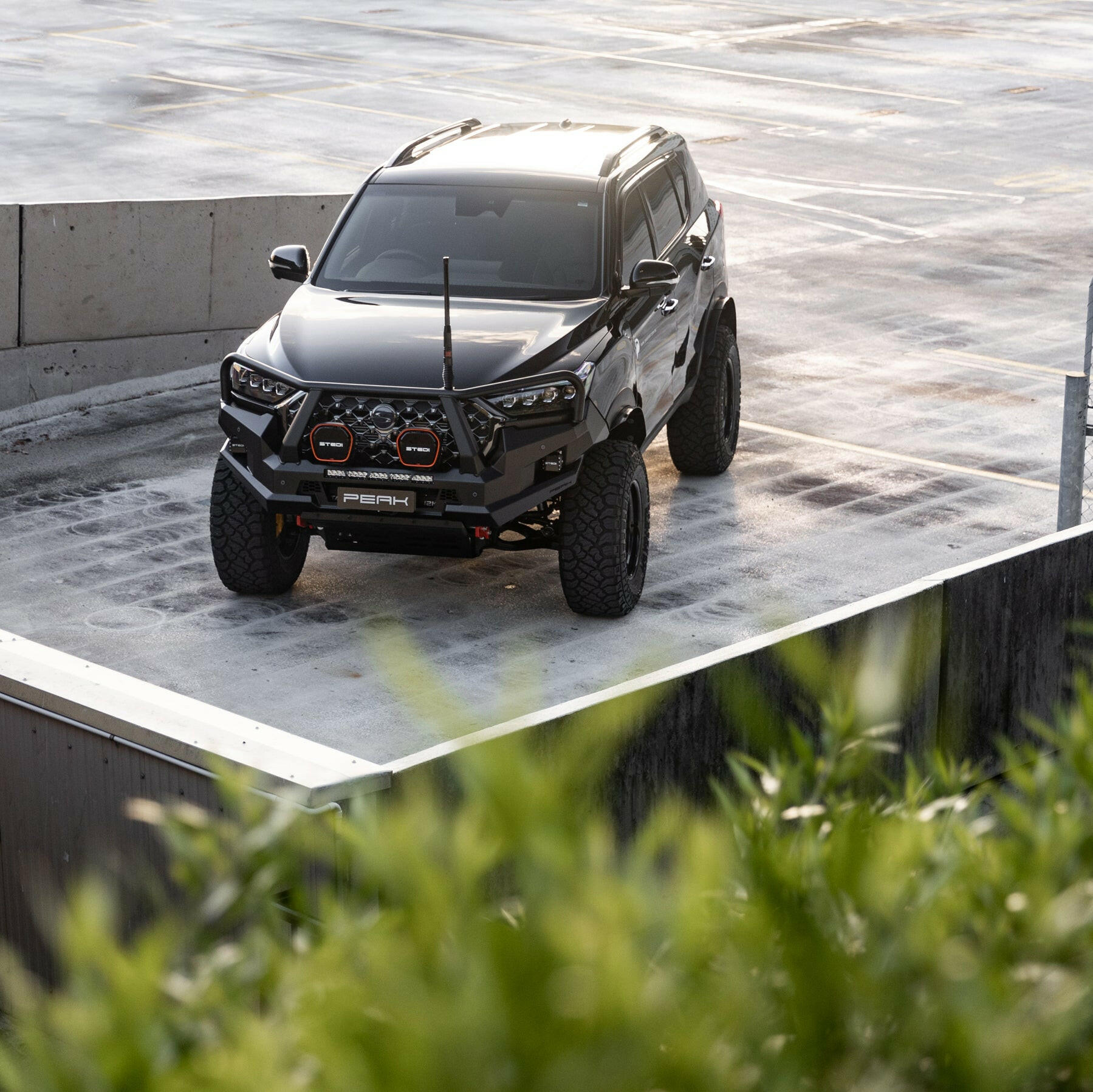 PEAK R1 NightHawk Steel Bull Bar For SsangYong Rexton (Triple Loop).