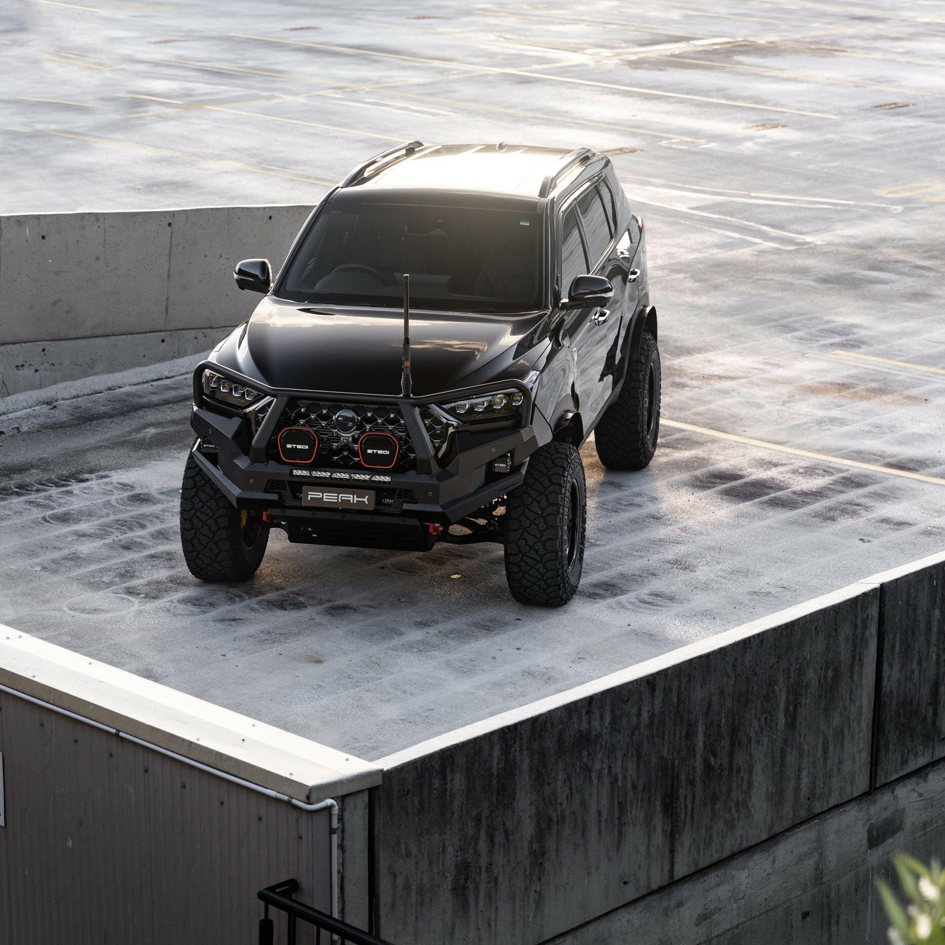 PEAK R1 NightHawk Steel Bull Bar For SsangYong Rexton (Triple Loop).