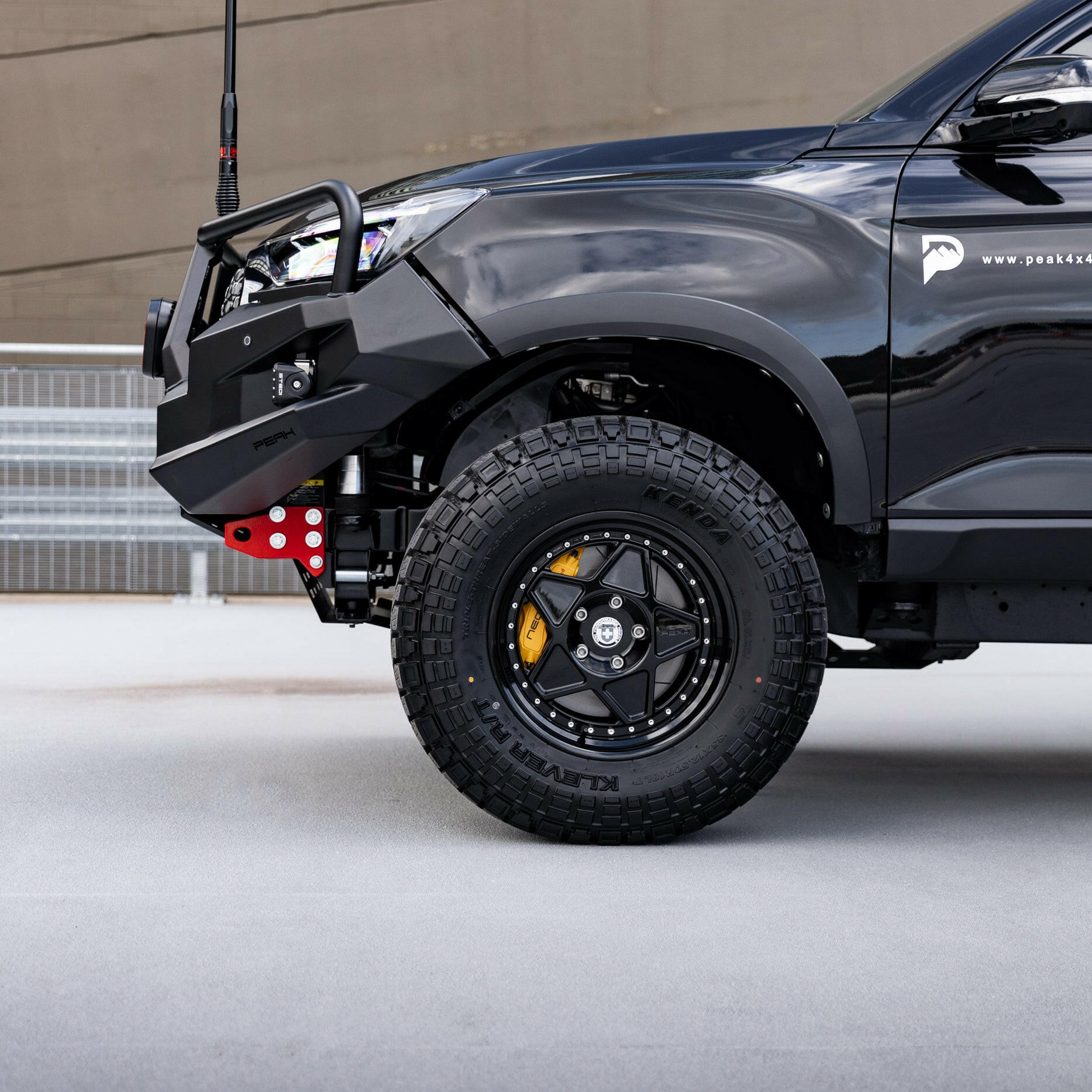 PEAK R1 NightHawk Steel Bull Bar For SsangYong Rexton (Triple Loop).