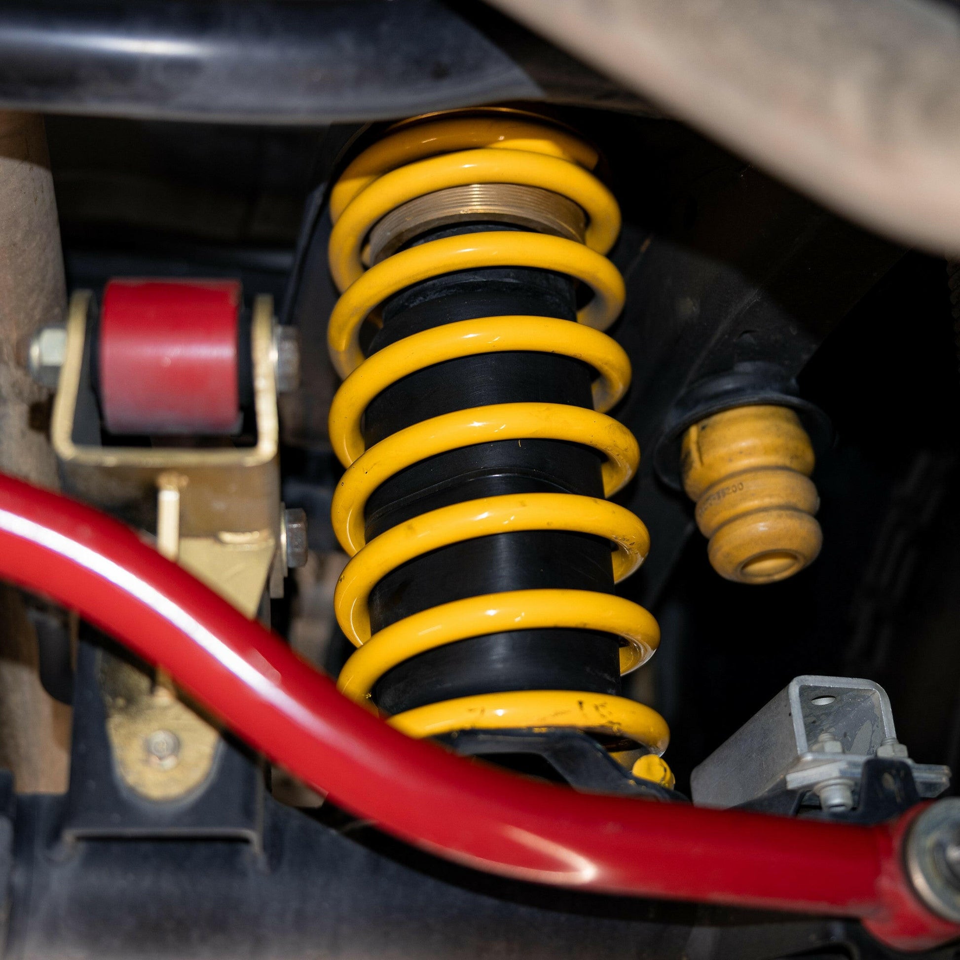 PolyAir Ultimate Series Airbag Kit - 2" Raised for SsangYong Musso (Coil).