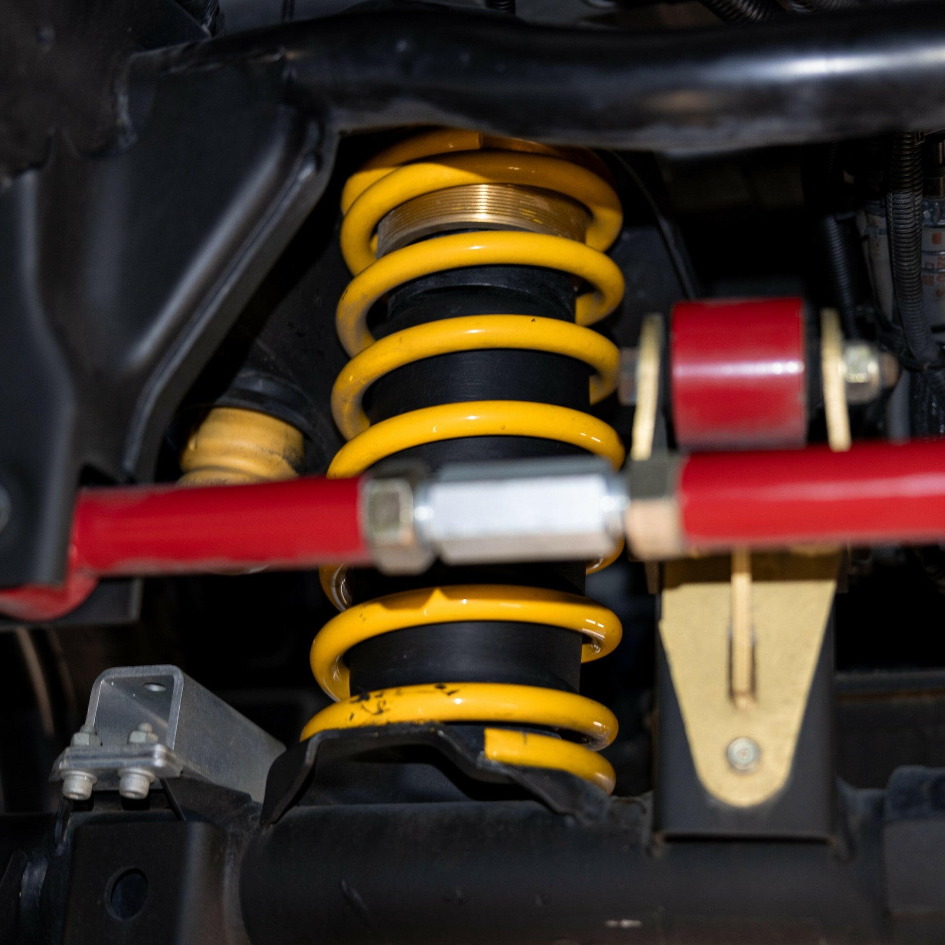 PolyAir Ultimate Series Airbag Kit - 2" Raised for SsangYong Musso (Coil).