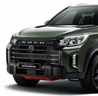 Genuine Ssangyong Facelift Grill in Black.