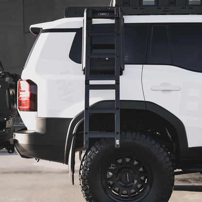 Side-Mounted Foldable Ladder System for Toyota LandCruiser Prado J250 & Lexus GX550