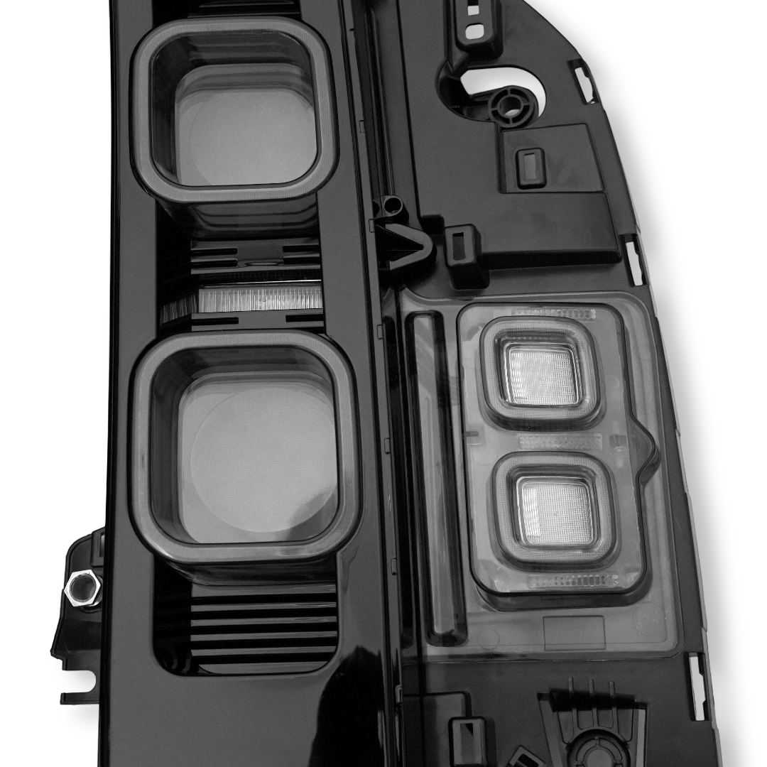 Smoked LED tail Lights for Land Rover Defender 90 / 110 / 130 (L663)