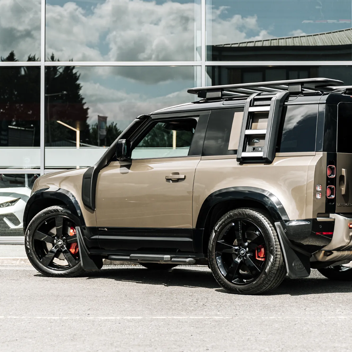 Gloss Black Wheel Arch Flares for Land Rover Defender 90 (L663), view 18