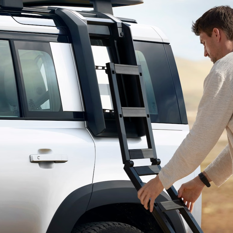 Deployable Roof Ladder For Land Rover Defender 90 / 110 / 130 Series (L663)