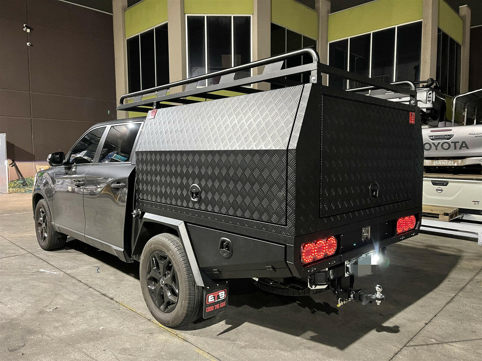 Aluminum Ute Tray & Canopy Package S1.