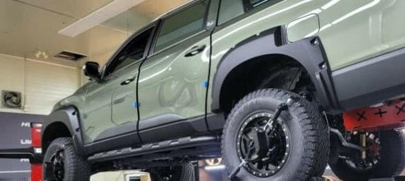 Extra Wide Wheel Arch Flare Kit (Set) for KGM SsangYong Musso, view 3